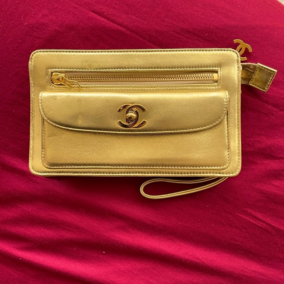 CHANEL Handbags - CHANEL vintage gold clutch wristlet - rare